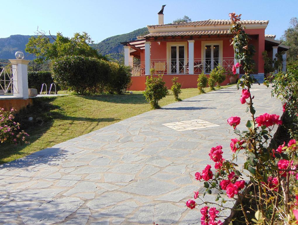 Villa Grecia リアパデス エクステリア 写真